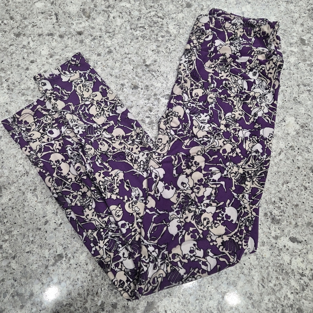 Lularoe Skeleton Leggings, Halloween, Size OS, Purple And White